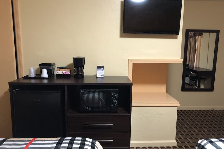 Room 35 of 39