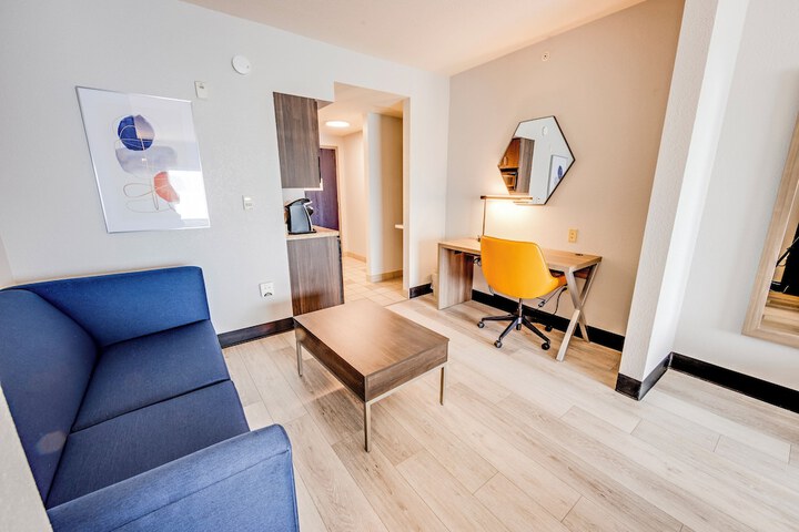 Room 29 of 68