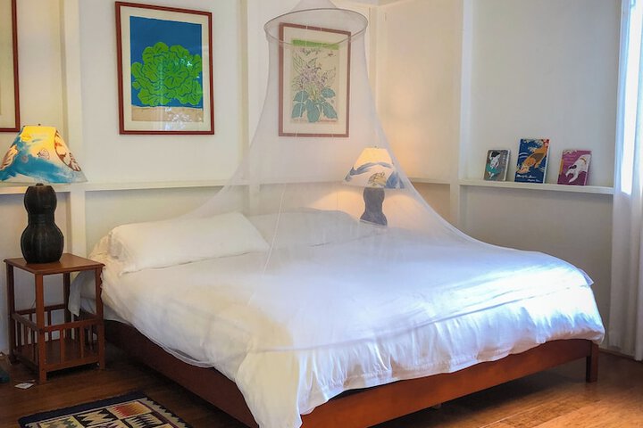 Room 108 of 143