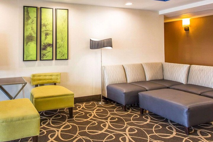Comfort Suites Cookeville