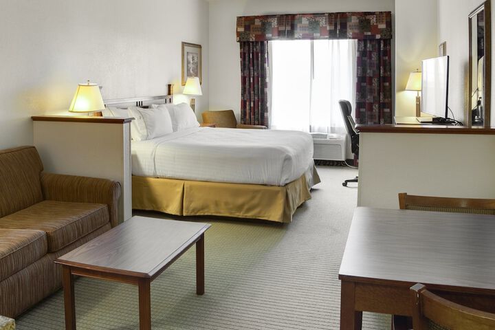 Room 26 of 49