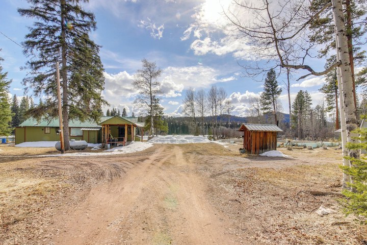 Hike Bike & Boat: Cabin w / Dock on Seeley Lake!