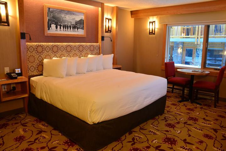 Room 34 of 72