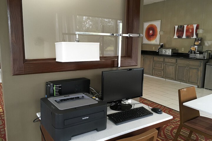 Business Center 34 of 34