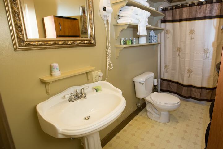 Room 15 of 41