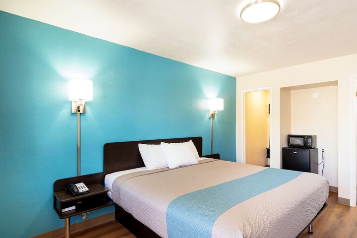 Room 22 of 26