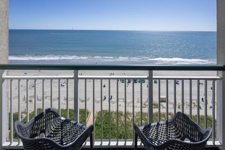 Hampton Inn & Suites Myrtle Beach / Oceanfront