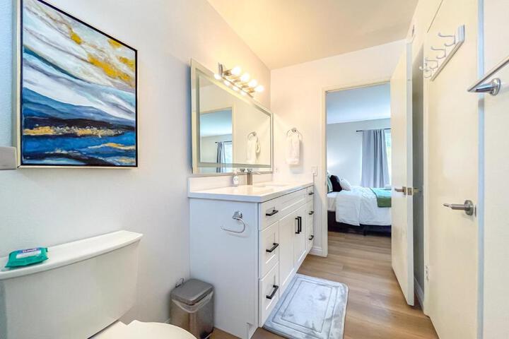 Sweet 2 bd for monthly stay! 20 mi to Disney