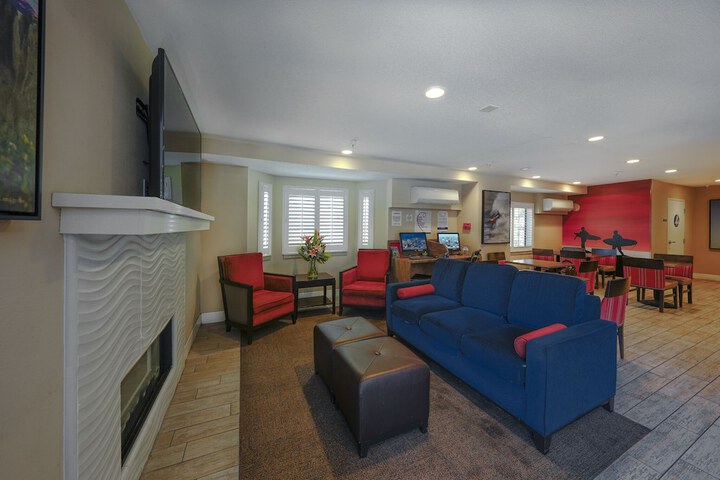 Hotel Interior 18 of 65
