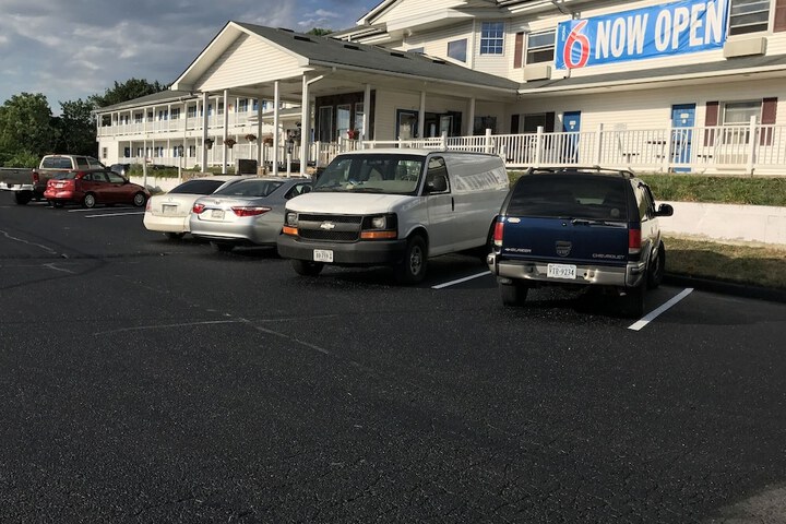 Motel 6 Front Royal VA