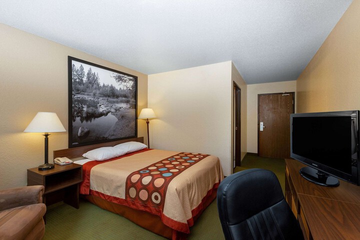 Room 22 of 36