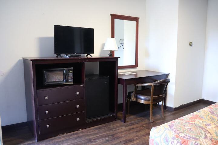 Room 28 of 42