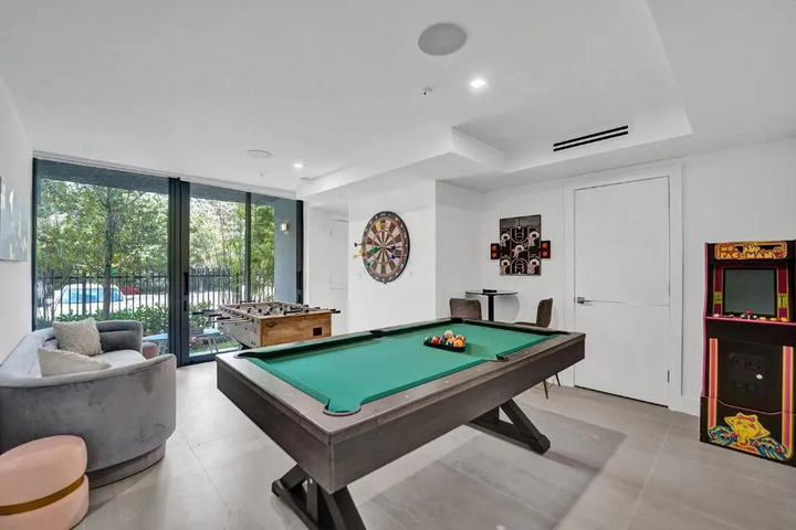 Up East Townhomes by Nomada Residences