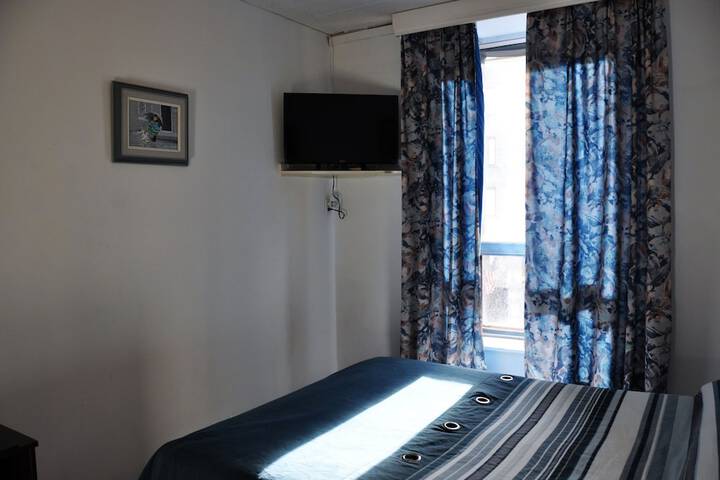 Room 18 of 39