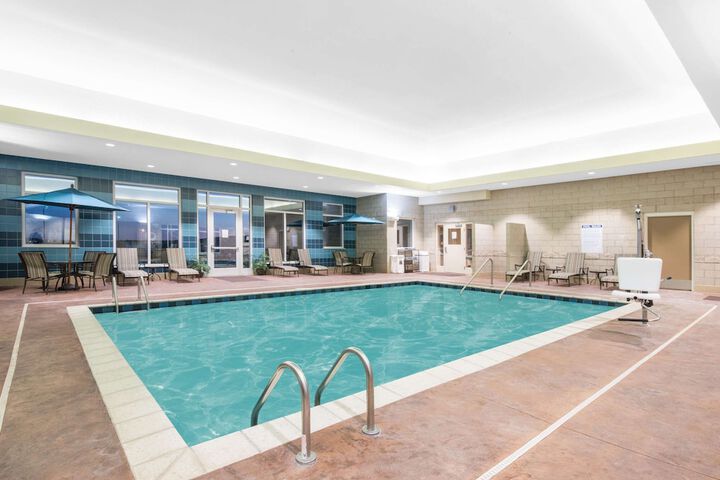 Hawthorn Extended Stay by Wyndham Dickinson