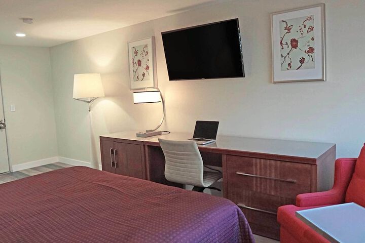 Room 14 of 19