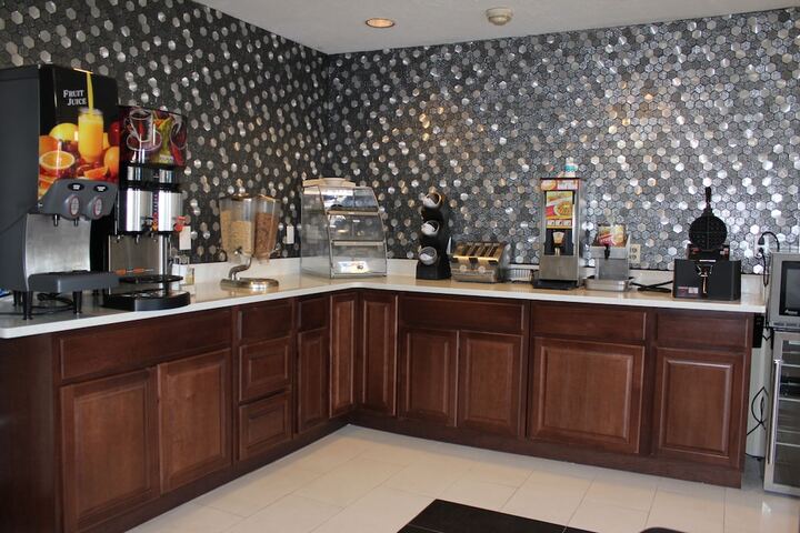 Breakfast/Coffee Service 50 of 54