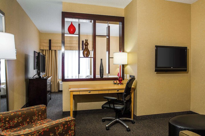 Room 20 of 37