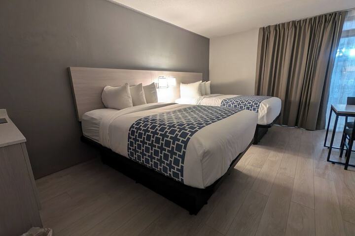 Room 32 of 58