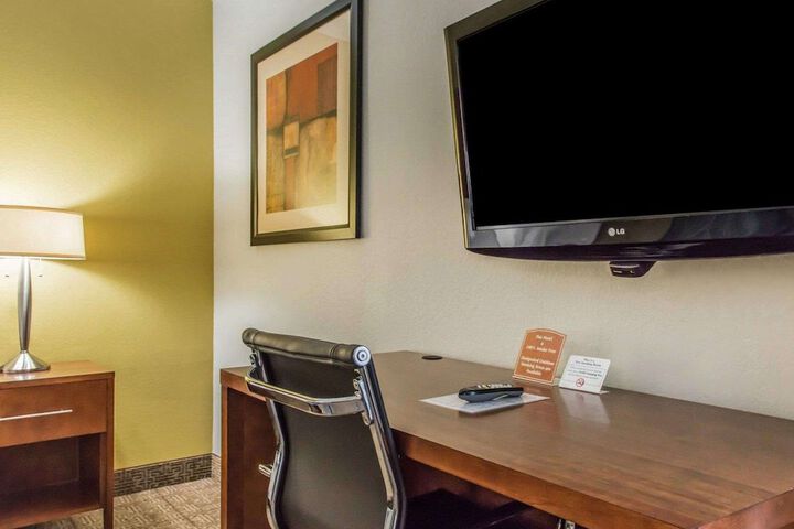 Room 20 of 33