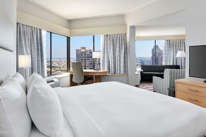 DoubleTree by Hilton Philadelphia Center City