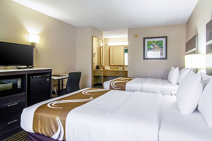 Room 21 of 40