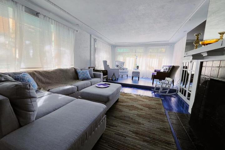 Charming 3 Bedroom Cottage Apartment in a Tudor-Style Home