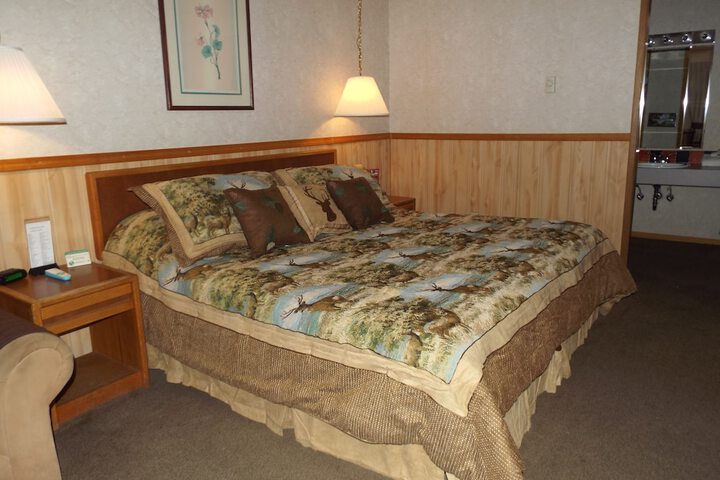Room 14 of 24