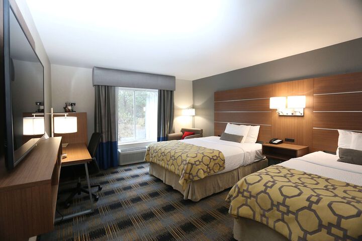 Room 10 of 15
