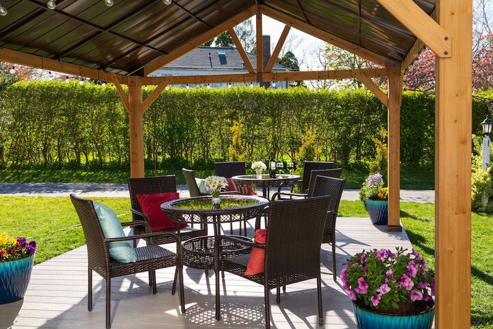 Terrace/Patio 33 of 34