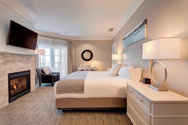 Room 76 of 211