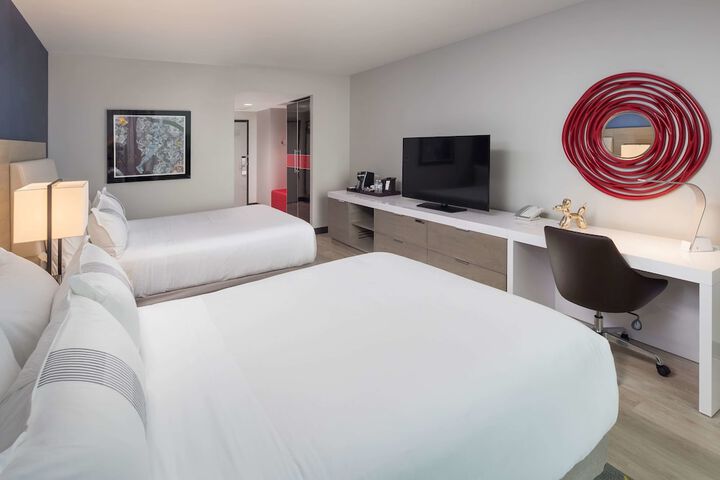 Room 34 of 92