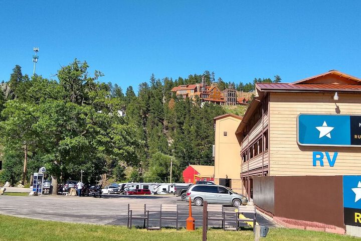 Hotel 3 of 16