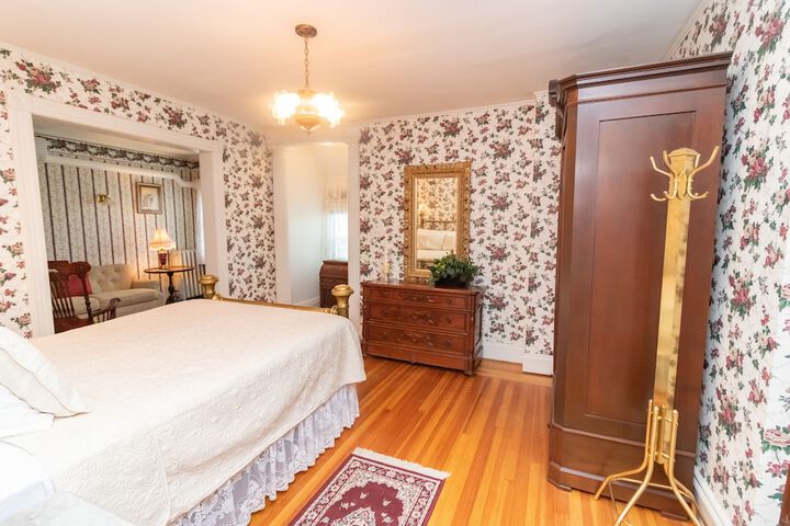 Room 25 of 41