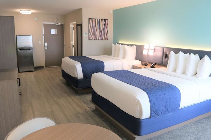 Room 10 of 17