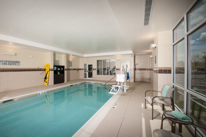 Courtyard by Marriott Boston Littleton