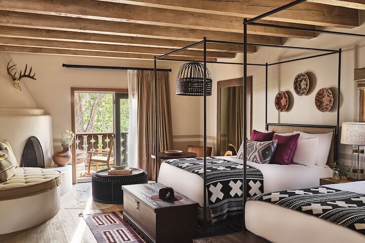 Bishops Lodge Auberge Collection