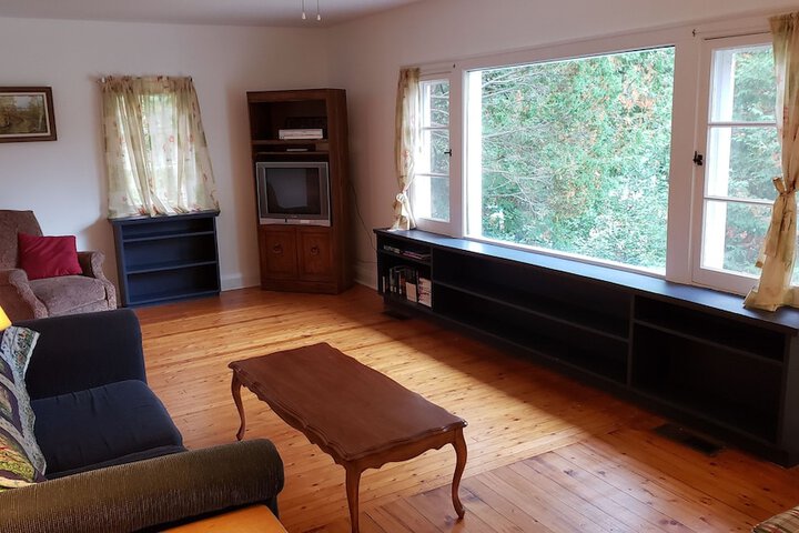 Room 83 of 215