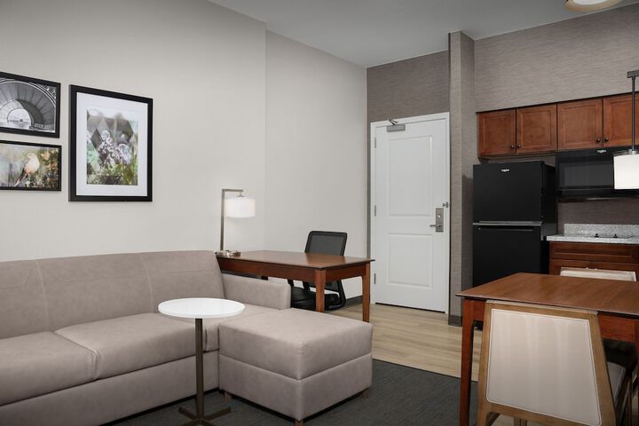 Room 25 of 57