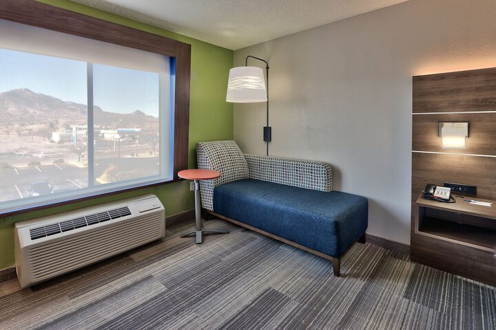 Room 12 of 53