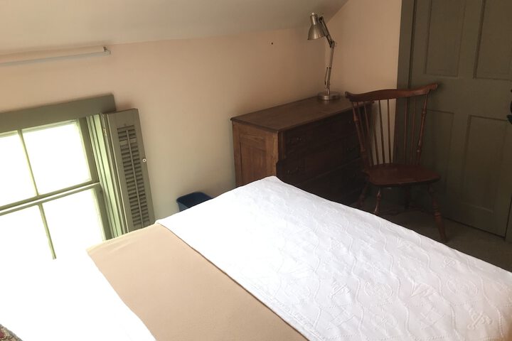 Room 62 of 80