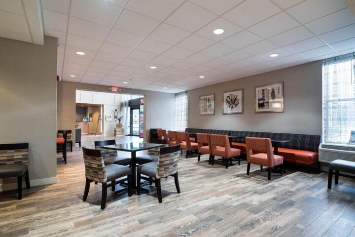 Even Manchester Airport by IHG