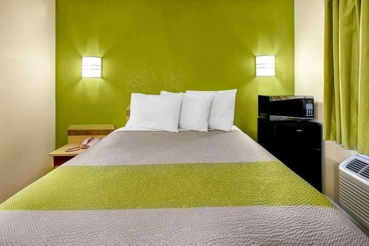 Room 22 of 29