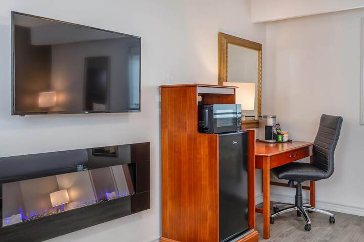 Comfort Inn & Suites Thousand Islands Harbour District