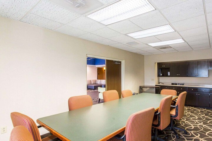 Comfort Suites Cookeville