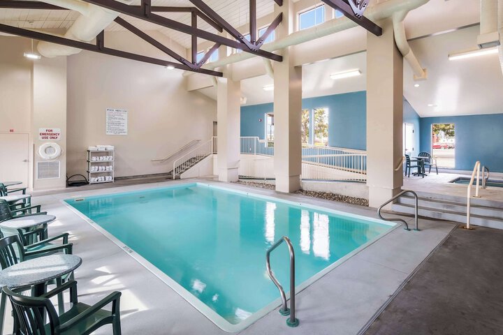 Pool 9 of 61