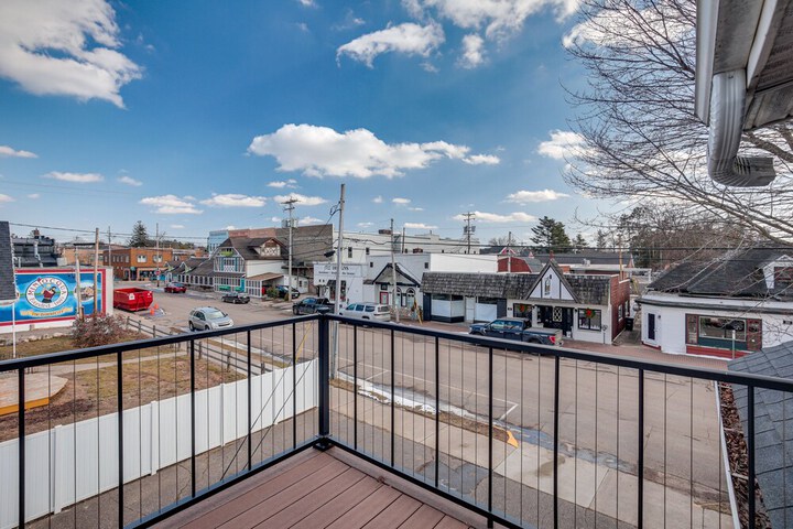 Pet-friendly Minocqua Home: Walk to Lake & Dining!