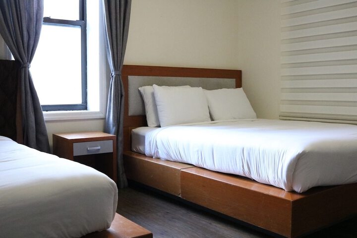 Room 7 of 35