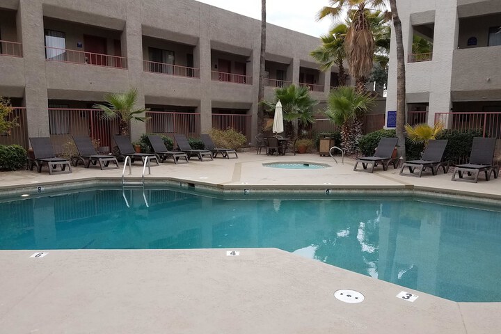 Pool 5 of 63
