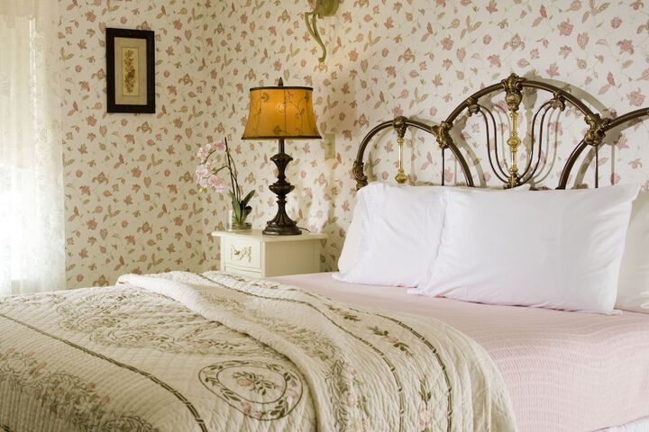 Room 43 of 61